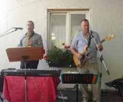 Duo sax-tastiera chitarra-voce