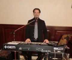 Gruppo Taeda Band per matrimoni - Roberto il pianista-cantante-Dj