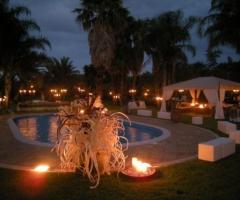 Addobbi a bordo piscina per le nozze