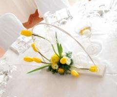 Centro-tavola tema colore giallo