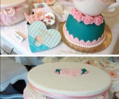 Vintage dessert table - torta a cofanetto e torta teiera