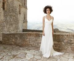 Angela Pascale Spose - Abito da sposa con spalline strette e scollo a cuore
