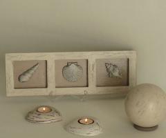 Quadro decorativo conchiglie, sfera arredo e cuori portacandele stile shabby - chic. Inseparabili di Mancini Marzia