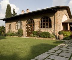 Casale per il matrimonio immerso nel verde