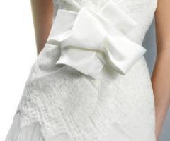 Dettaglio dell'abito da sposa