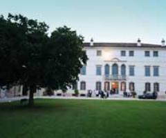 Villa con giardino per il matrimonio