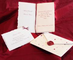 Partecipazioni in carta artigianale con fiori - L'Artigrafica snc