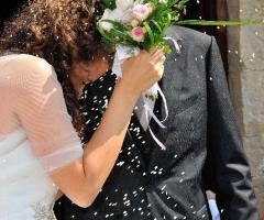 l'uscita dalla chiesa