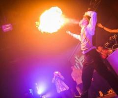 Wedding Whispers - Giocoleria e sputafuoco