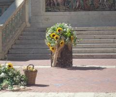 Addobbi floreali per il matrimonio country