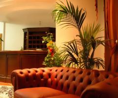 Hall dell'Hotel Colle Acre a Palazzolo Acreide (Siracusa)