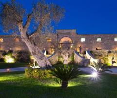 Tenuta San Leonardo - Vista della tenuta di sera