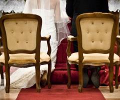 Gli sposi all'altare - T-Immagini