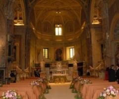 Decorazioni floreali per il matrimonio in chiesa
