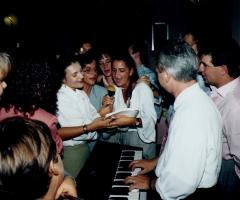 Senza dubbio cantare assieme è un momento di allegria e di coinvolgimento - Lele Wonderfull - Musica e Animazione