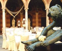 Palazzo Trecchi - Allestimento per il ricevimento di nozze all'esterno