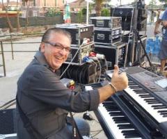 Tastierista della Seltz Limone e Sale Band