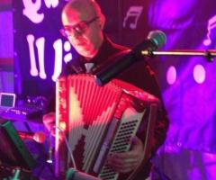 Ugo Live Pianobar - L'accompagnamento con la fisarmonica