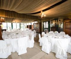 Allestimento sala per il ricevimento