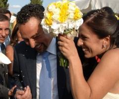 Foto del lancio del riso agli sposi