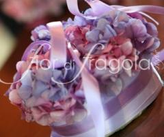 Composizione floreale per il ricevimento di matrimonio