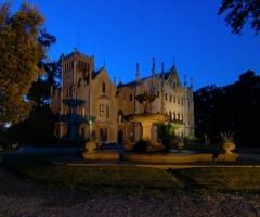 Vista notturna del castello per matrimoni a Treviso