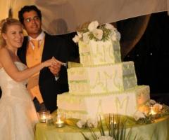 Il taglio della torta nuziale
