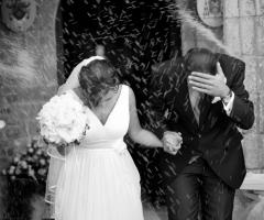 Gli sposi all'uscita dalla chiesa
