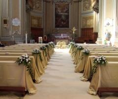 Decorazioni floreali per il matrimonio in chiesa