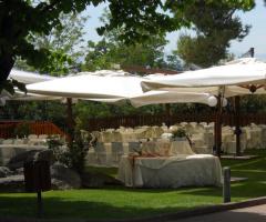 Ricevimento di nozze in giardino