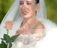 Ritratto sposa con rosa