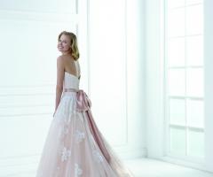 Piacentini Ornella - Abiti da sposa personalizzati