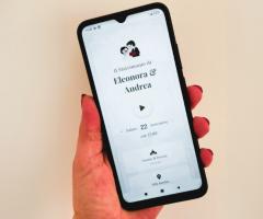 Partecipazione di nozze digitale con musica, RSVP, lista nozze e geolocalizzazione