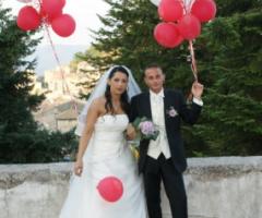 Sposi con palloncini