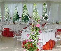 Ricevimento di nozze in giardino