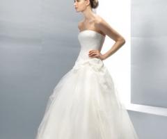 Vestito da sposa senza spalline