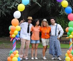 Addobbo con palloncini colorati