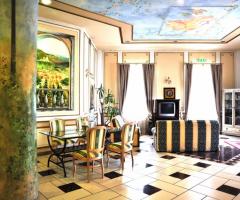 Sala interna dell'hotel