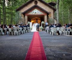 Celebrazione della cerimonia all'aperto