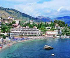 Veduta del Grand Hotel Mazzarò Sea Palace