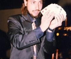 "Si concentri su una carta..." - Illusionismo ai tavoli