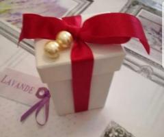 Baci Mi Piaci - Scatolina porta profumo con fiocchetto rosso