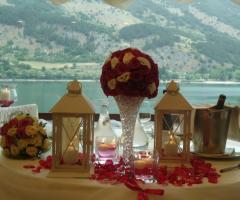 Il tavolo degli sposi con vista sul Lago di Scanno