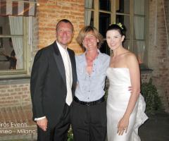 Matrimonio vip
Monia Re insieme ad Amadeus e Giovanna Civitillo