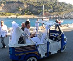 Wedding al mare - La sposa sull'Ape Calessino