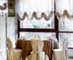 Baglio degli Ulivi - Allestimento tavoli sposi