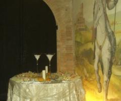 Tavolo per i confetti e le bomboniere