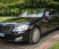 Deluxe International - Auto di classe per le nozze