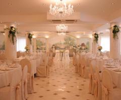 Mise en place elegante per il matrimonio