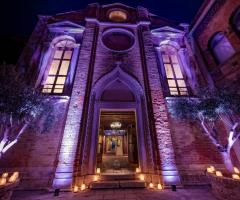 The Glass Cathedral - Facciata ingresso